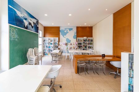 Apartamento à venda com 234m², 4 quartos e 3 vagasÁrea comum - Biblioteca