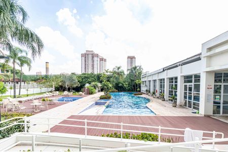 Apartamento à venda com 234m², 4 quartos e 3 vagasÁrea comum - Piscina