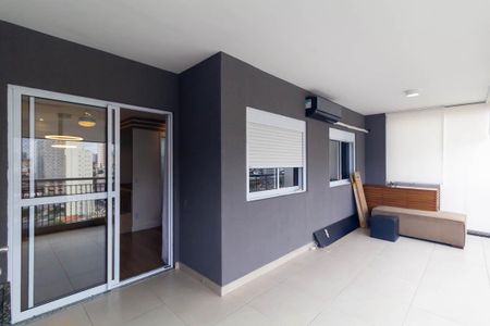 Apartamento à venda com 78m², 2 quartos e 2 vagasVaranda