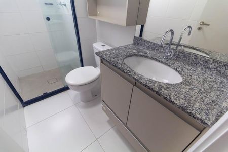 Apartamento à venda com 78m², 2 quartos e 2 vagasBanheiro da Suíte