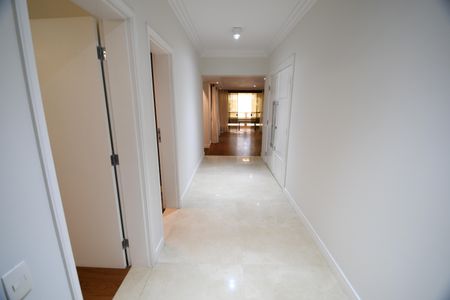 Apartamento à venda com 450m², 4 quartos e 4 vagasHall de entrada