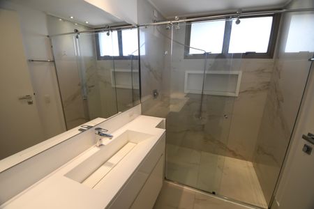 Apartamento à venda com 450m², 4 quartos e 4 vagasBanheiro Suíte 1