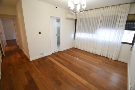 Apartamento à venda com 450m², 4 quartos e 4 vagasQuarto Suíte 3