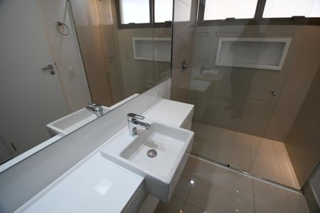 Apartamento à venda com 450m², 4 quartos e 4 vagasBanheiro Suíte 3