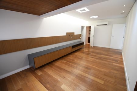 Apartamento à venda com 450m², 4 quartos e 4 vagasSala 5