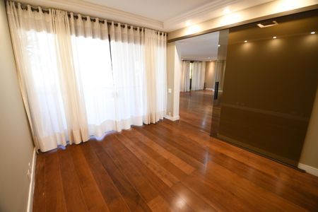 Apartamento à venda com 450m², 4 quartos e 4 vagasSala 3