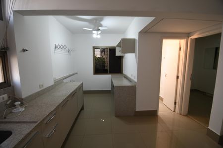 Apartamento à venda com 450m², 4 quartos e 4 vagasÁrea de Serviço