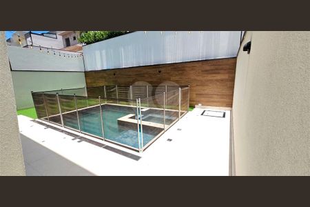 Casa à venda com 4 quartos, 268m² em Jardim Ermida I, Jundiaí