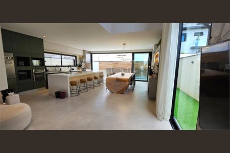 Casa à venda com 4 quartos, 268m² em Jardim Ermida I, Jundiaí