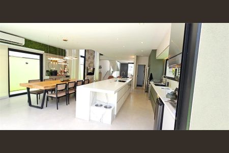 Casa à venda com 4 quartos, 268m² em Jardim Ermida I, Jundiaí