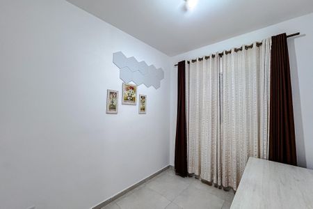 Quarto 2 de apartamento para alugar com 2 quartos, 42m² em Parque Sevilha, São Paulo