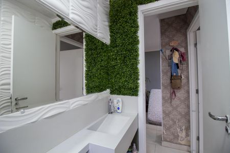Banheiro de apartamento para alugar com 2 quartos, 45m² em Jardim D’abril, São Paulo
