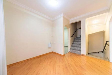 Casa à venda com 4 quartos, 300m² em Vila Valparaíso, Santo André