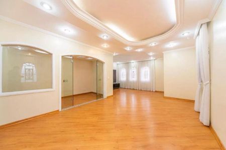 Casa à venda com 4 quartos, 300m² em Vila Valparaíso, Santo André