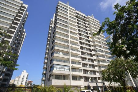 Apartamento à venda com 74m², 2 quartos e 1 vagaFachada