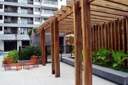 Apartamento à venda com 74m², 2 quartos e 1 vagaÁreas Comuns Externas