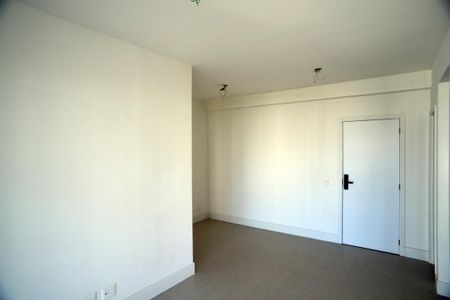 Apartamento à venda com 74m², 2 quartos e 1 vagaSala