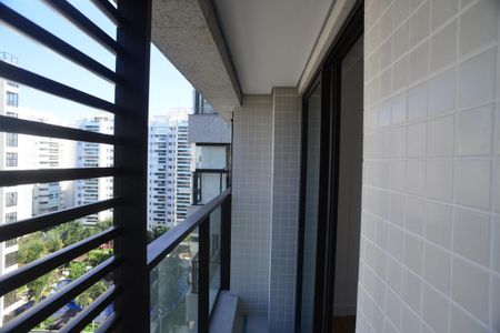 Apartamento à venda com 74m², 2 quartos e 1 vagaVaranda da Suíte 2