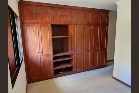 Apartamento à venda com 4 quartos, 165m² em Cambuí, Campinas