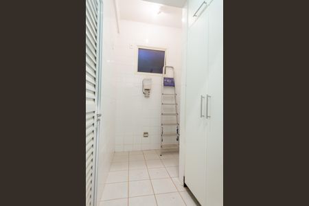 Casa de condomínio à venda com 435m², 5 quartos e 8 vagasÁrea de Serviço