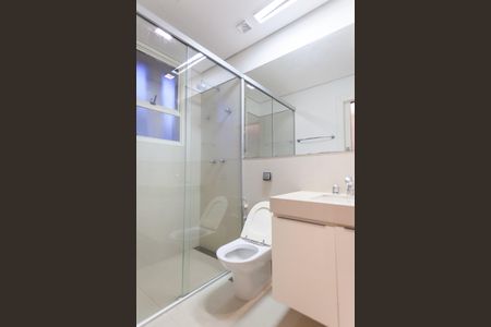 Casa de condomínio à venda com 435m², 5 quartos e 8 vagasBanheiro da Suíte 3