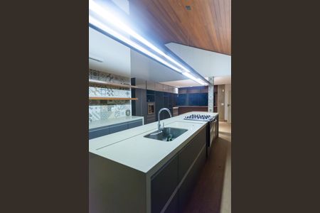 Casa de condomínio à venda com 435m², 5 quartos e 8 vagasCozinha