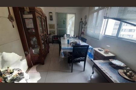 Apartamento à venda com 4 quartos, 140m² em Santa Lúcia, Belo Horizonte