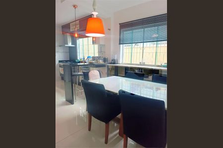 Casa à venda com 3 quartos, 177m² em Parque Sao Domingos, São Paulo