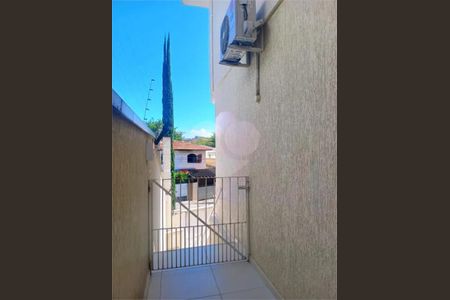 Casa à venda com 177m², 3 quartos e 4 vagas