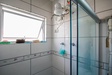 Casa à venda com 130m², 3 quartos e 2 vagas Casa à venda com 130m², 3 quartos e 2 vagasBanheiro Social