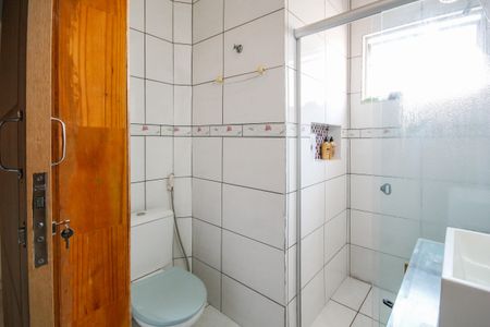 Casa à venda com 130m², 3 quartos e 2 vagas Casa à venda com 130m², 3 quartos e 2 vagasBanheiro Social