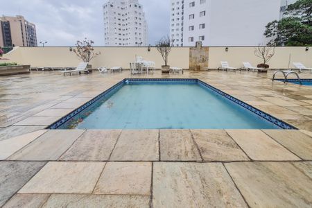 Apartamento à venda com 120m², 3 quartos e 2 vagasÁrea comum - Piscina