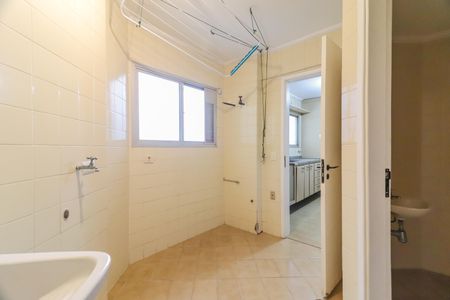 Apartamento à venda com 120m², 3 quartos e 2 vagasLavanderia