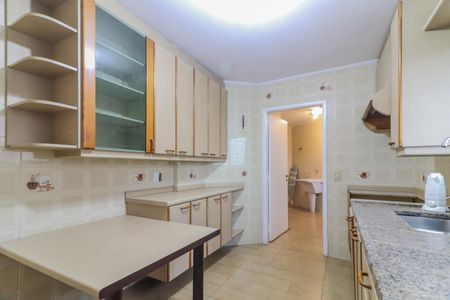 Apartamento à venda com 120m², 3 quartos e 2 vagasCozinha