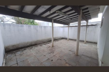 Casa para alugar com 300m², 5 quartos e 2 vagasQuintal