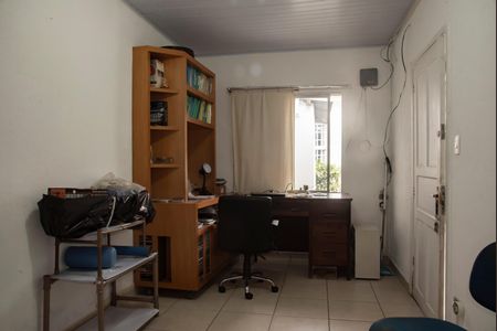 Casa à venda com 120m², 2 quartos e 5 vagasEdícula