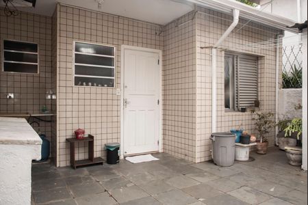 Casa à venda com 120m², 2 quartos e 5 vagasEdícula