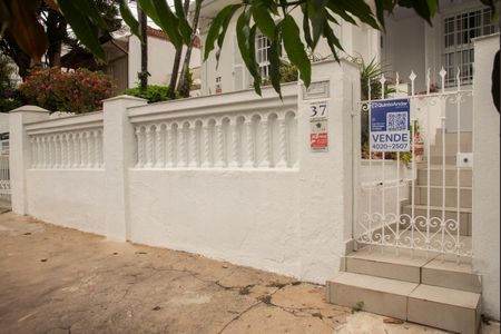 Casa à venda com 120m², 2 quartos e 5 vagasFachada