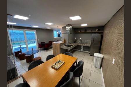 Apartamento para alugar com 41m², 2 quartos e 1 vaga Apartamento para alugar com 41m², 2 quartos e 1 vagaÁrea comum - Salão de festas