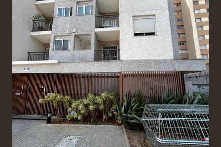 Apartamento para alugar com 41m², 2 quartos e 1 vaga Apartamento para alugar com 41m², 2 quartos e 1 vagaFachada