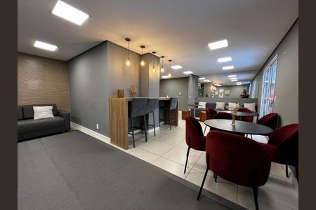 Apartamento para alugar com 41m², 2 quartos e 1 vaga Apartamento para alugar com 41m², 2 quartos e 1 vagaÁrea comum - Salão de festas