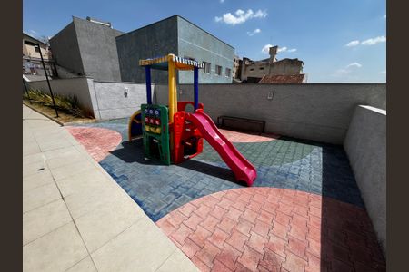 Apartamento para alugar com 41m², 2 quartos e 1 vaga Apartamento para alugar com 41m², 2 quartos e 1 vagaÁrea comum - Playground