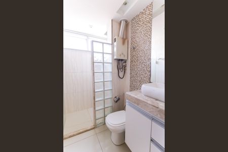 Apartamento à venda com 101m², 2 quartos e 1 vaga Apartamento à venda com 101m², 2 quartos e 1 vagaBanheiro