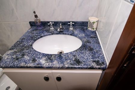 Apartamento à venda com 110m², 2 quartos e 1 vaga Apartamento à venda com 110m², 2 quartos e 1 vagaBanheiro Social