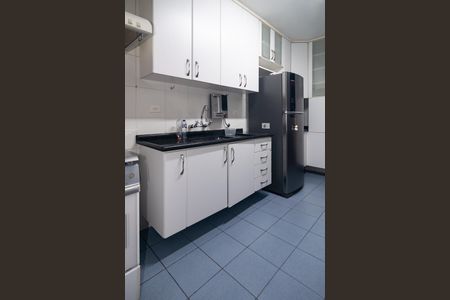 Apartamento à venda com 110m², 2 quartos e 1 vaga Apartamento à venda com 110m², 2 quartos e 1 vagaCozinha