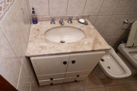 Apartamento à venda com 110m², 2 quartos e 1 vaga Apartamento à venda com 110m², 2 quartos e 1 vagaBanheiro do Quarto 2