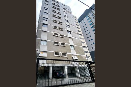 Apartamento à venda com 110m², 2 quartos e 1 vaga Apartamento à venda com 110m², 2 quartos e 1 vagaFachada