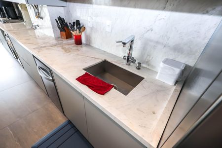 Apartamento à venda com 94m², 2 quartos e 2 vagasCozinha