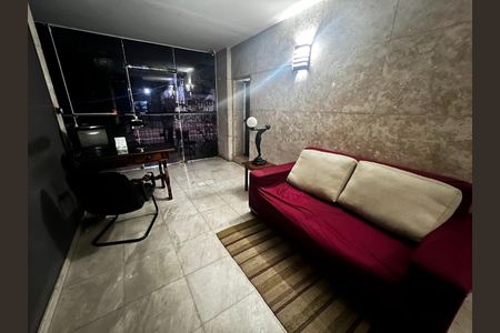 Apartamento à venda com 226m², 5 quartos e 2 vagasHall