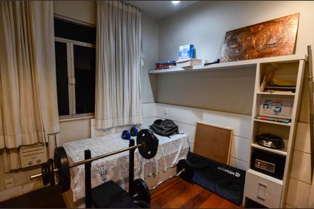 Apartamento à venda com 226m², 5 quartos e 2 vagasQuarto 3